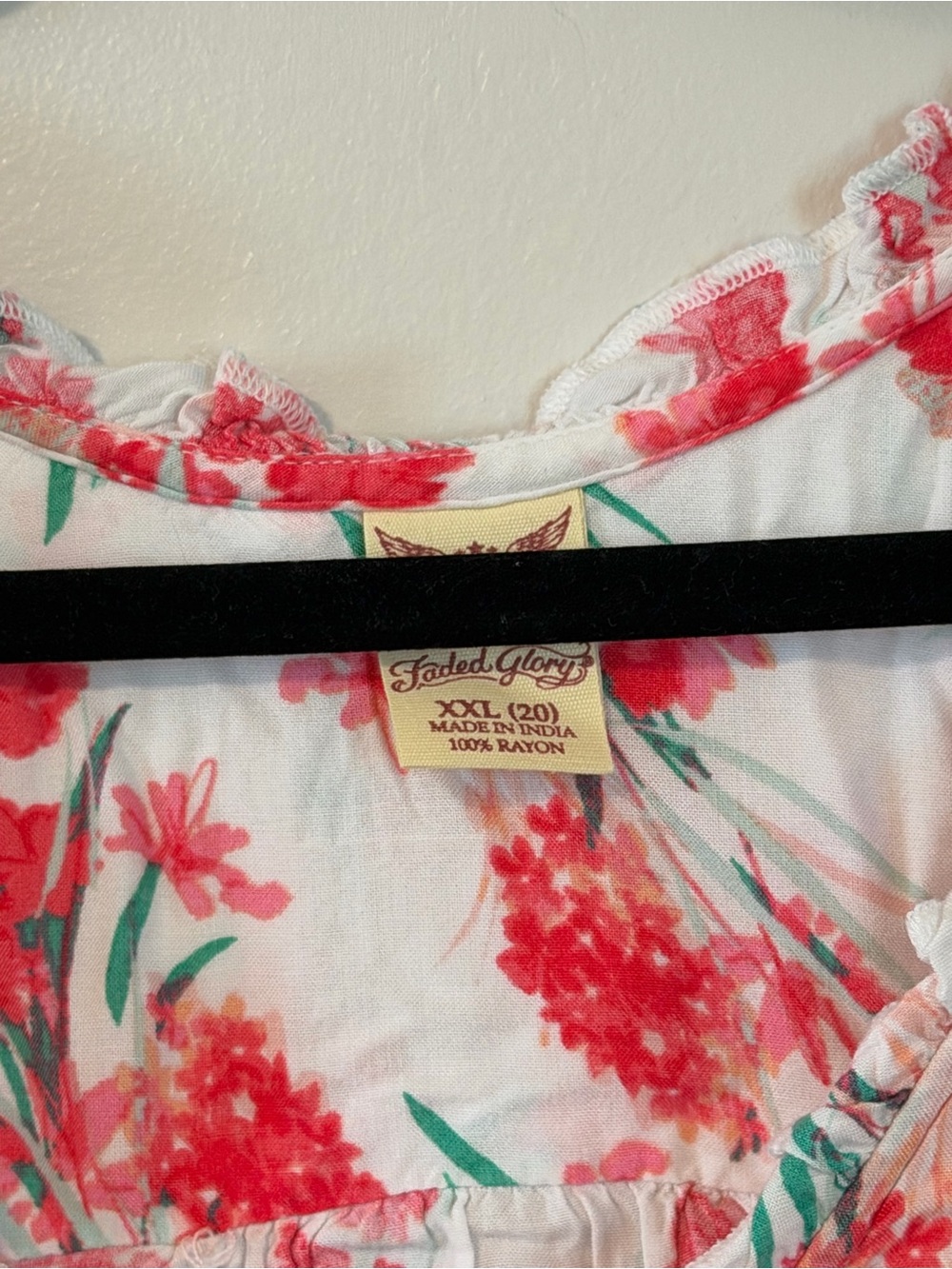 Faded Glory White Camisole with Red Floral Print - Picture 3 of 3